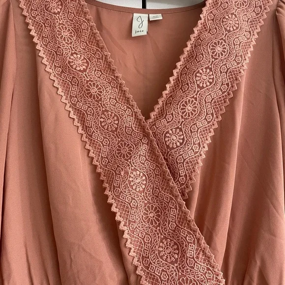 Joie Mauve Lace V-Neck Blouse - Picture 3 of 6